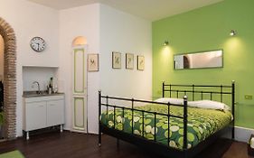 Trastevere Intimate Apartment
